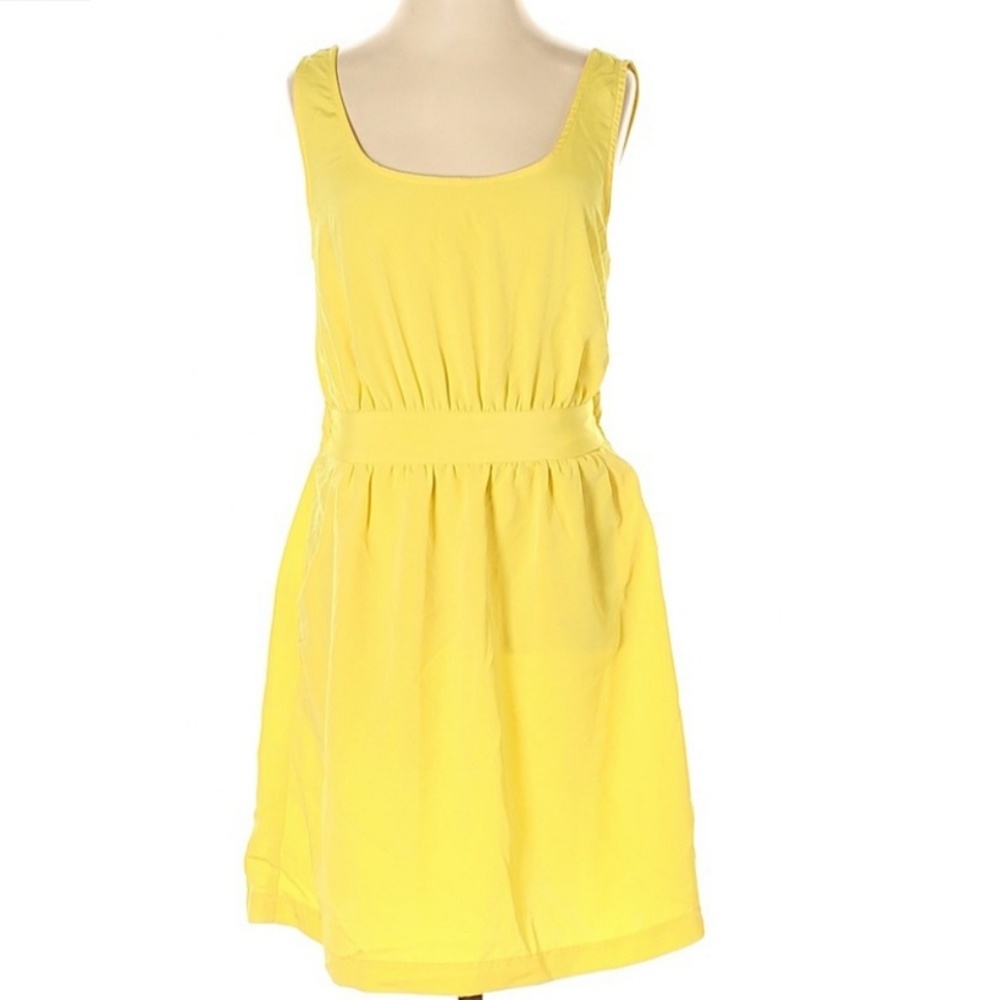 👗Forever 21👗 Sleeveless Mini Dress👗